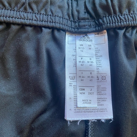 Adidas basketball shorts - Picture 4 of 4